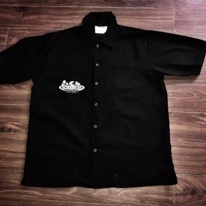 Black “Schooners” short sleeved dress shirt.